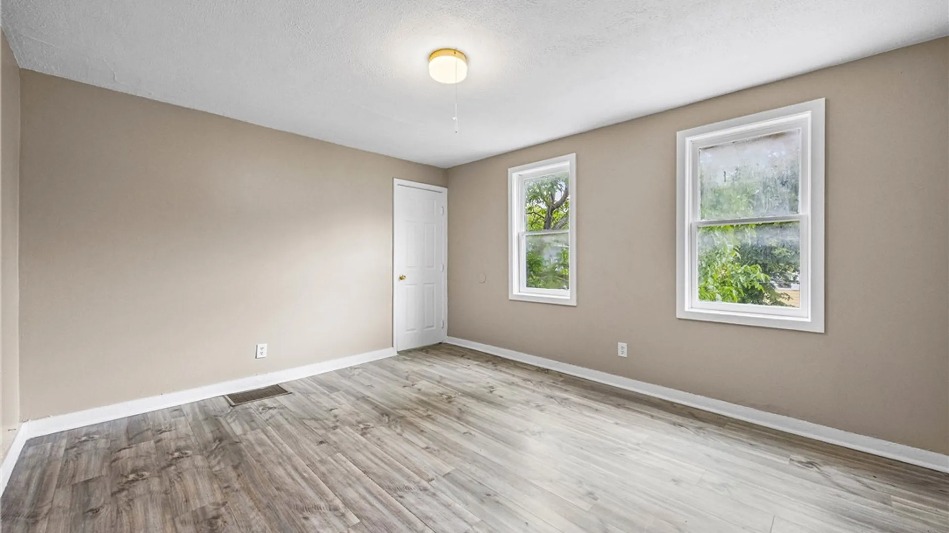 Property at 641 Jay Street, Rochester, NY 14611 10