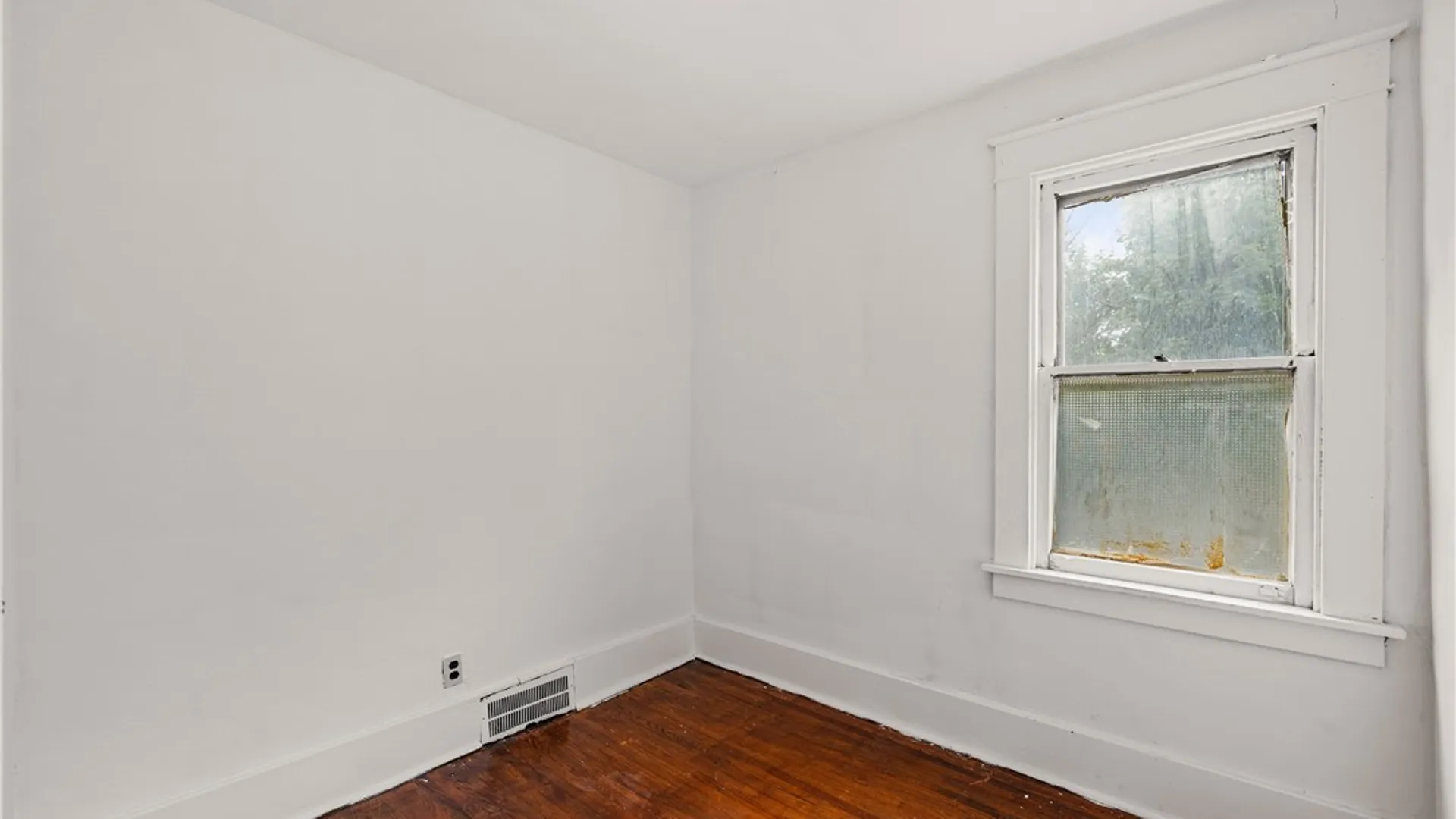 Property at 433 20th Street, Niagara Falls, NY 14303 17