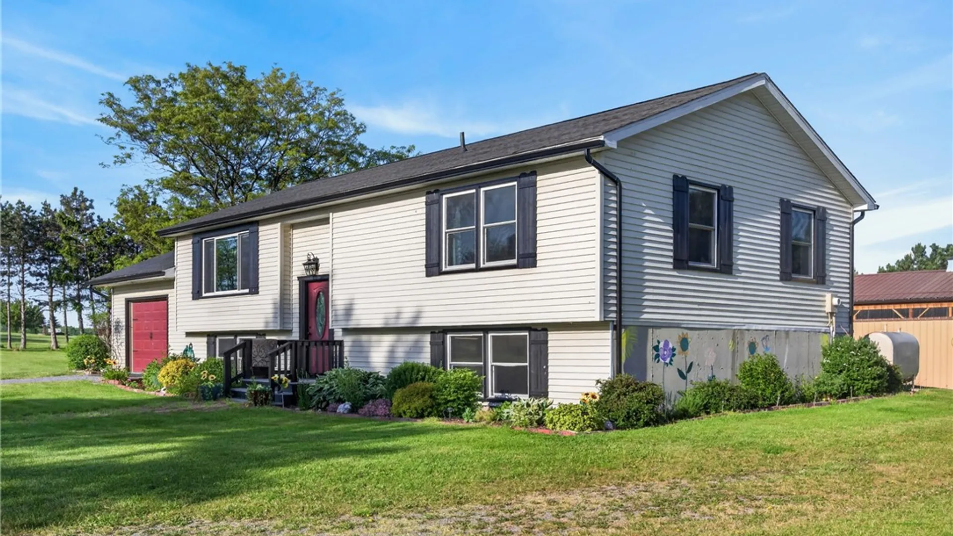 Property at 4098 Skyline Drive, Jerusalem, NY 14478 3