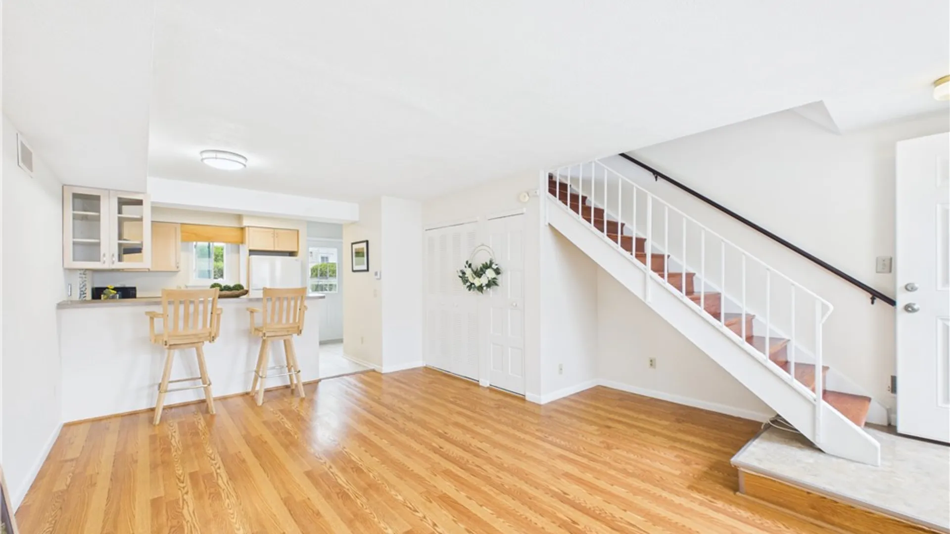 Property at 776 Eastbrooke Lane, Brighton, NY 14618 19