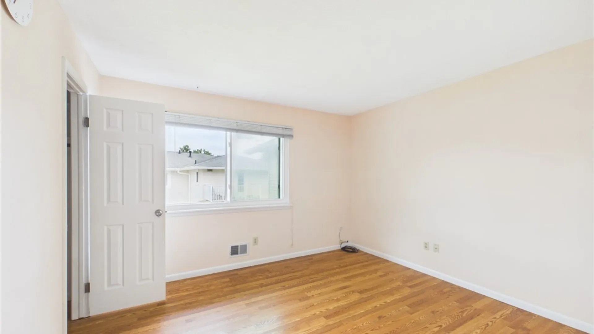 Property at 776 Eastbrooke Lane, Brighton, NY 14618 31