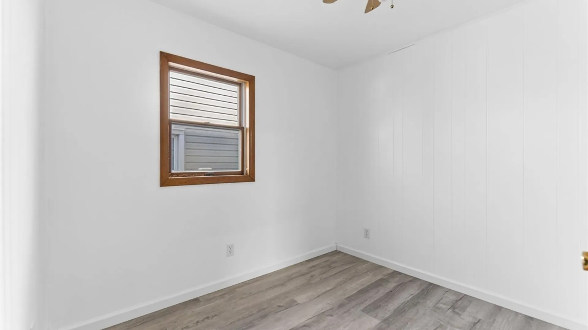 Property at 3041 Falls Street, Niagara Falls, NY 14303 17