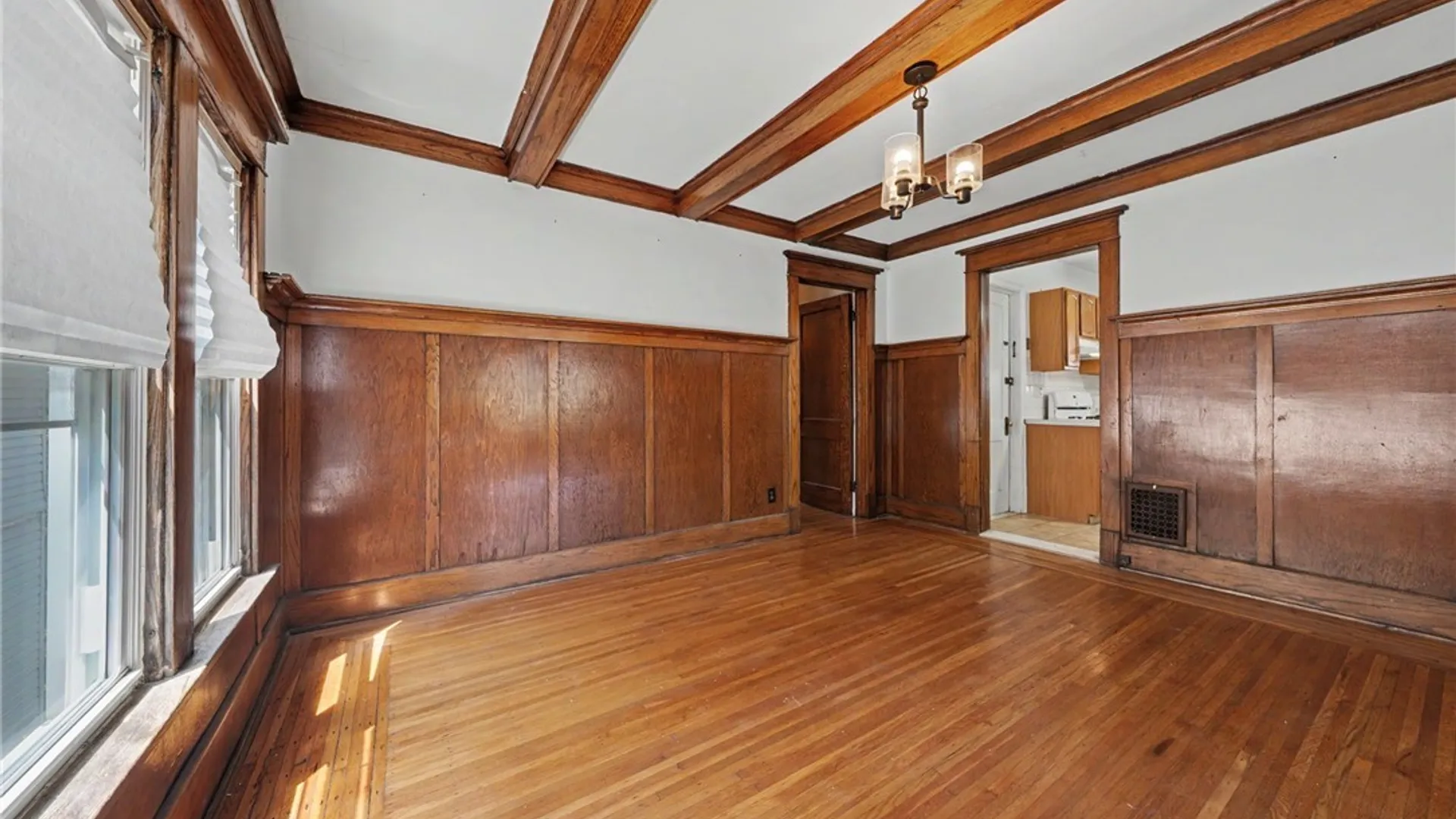 Property at 35 Elmview Place, Buffalo, NY 14207 10
