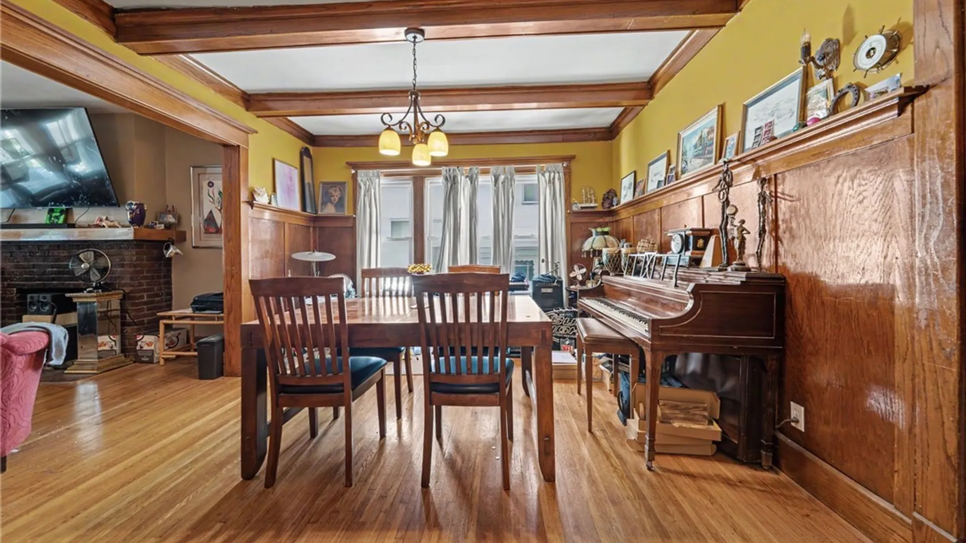 Property at 35 Elmview Place, Buffalo, NY 14207 28
