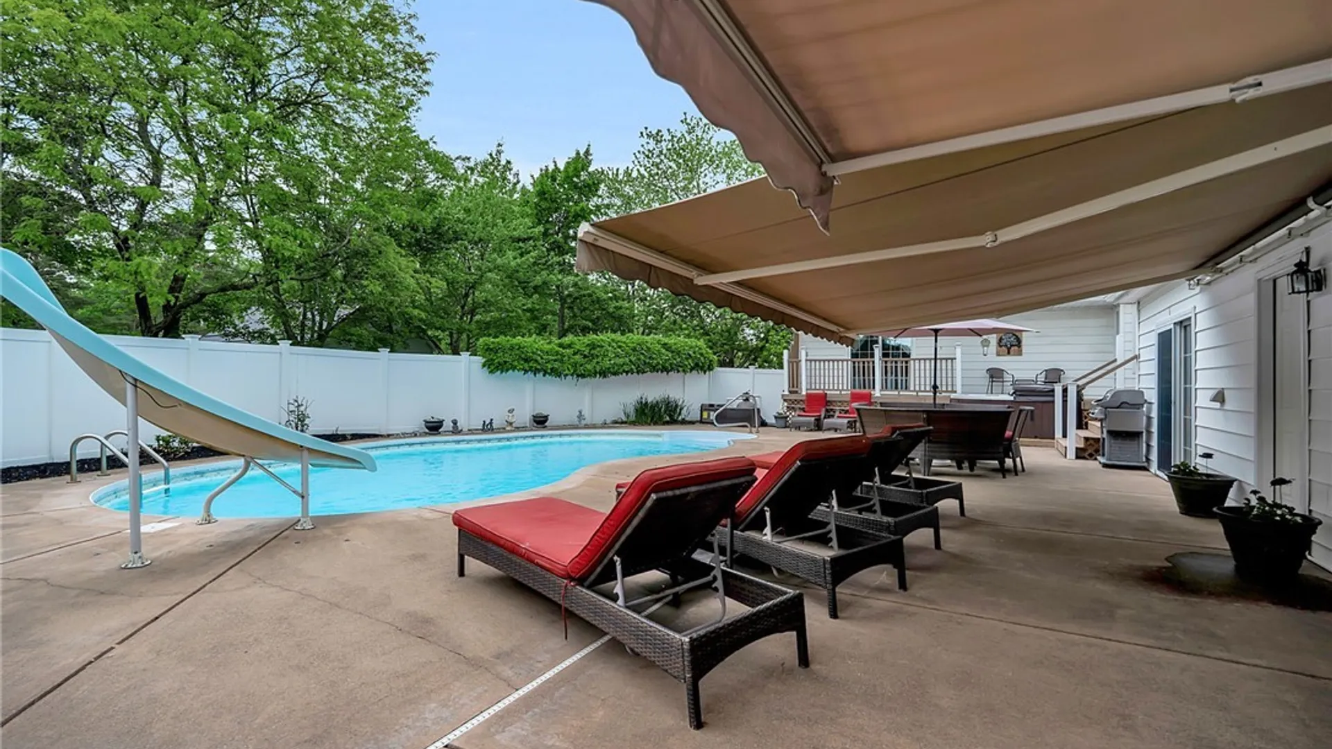 Property at 4 Mark Lane, Evans, NY 14006 12