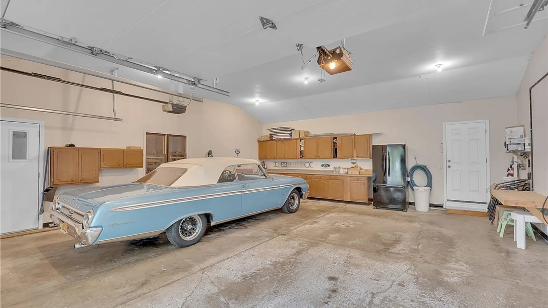 Property at 4 Mark Lane, Evans, NY 14006 14
