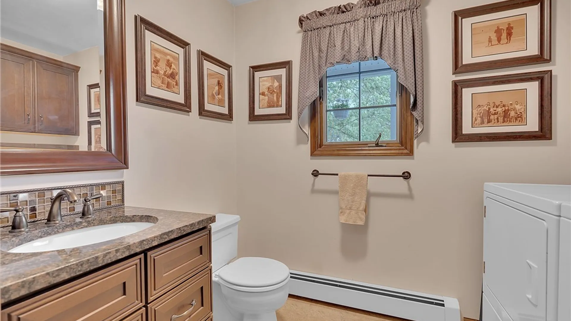Property at 4 Mark Lane, Evans, NY 14006 21