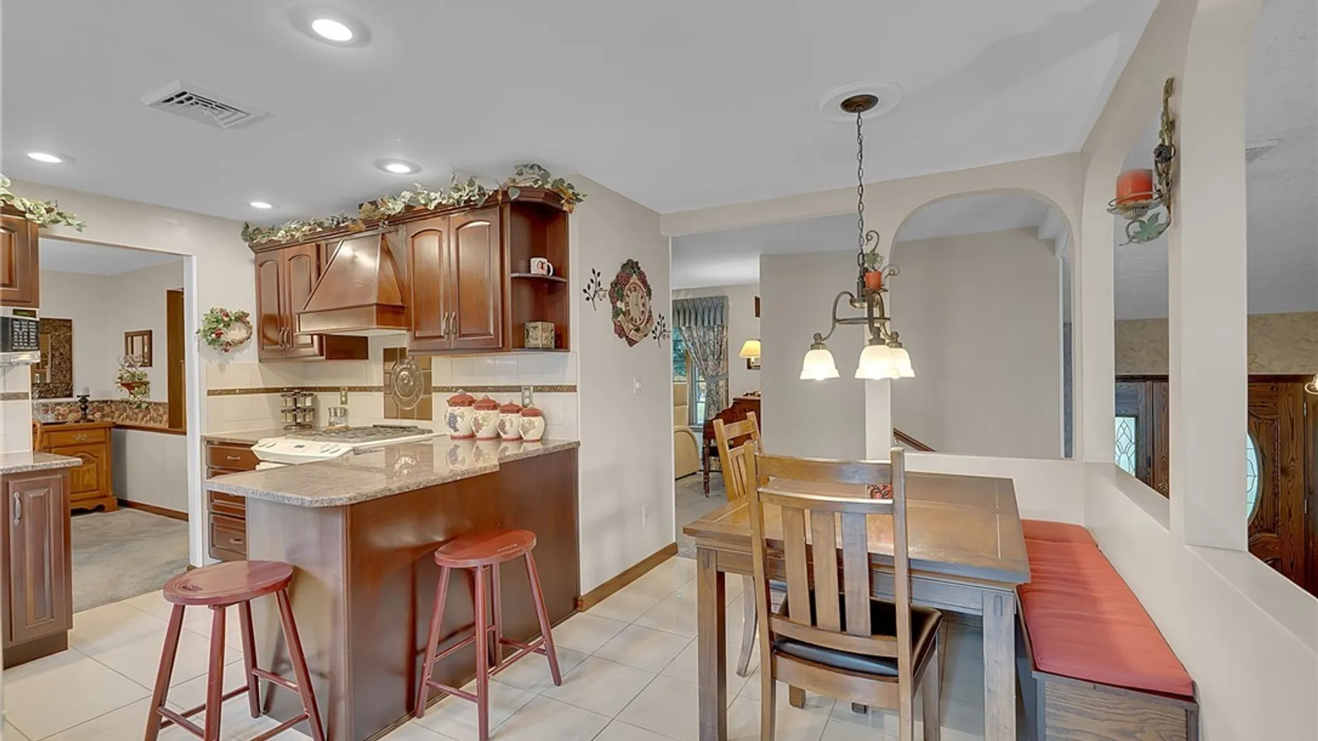Property at 4 Mark Lane, Evans, NY 14006 26