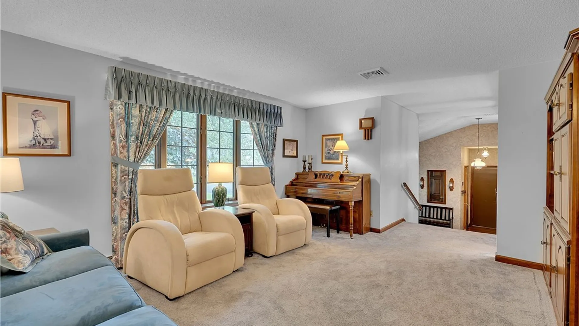 Property at 4 Mark Lane, Evans, NY 14006 34