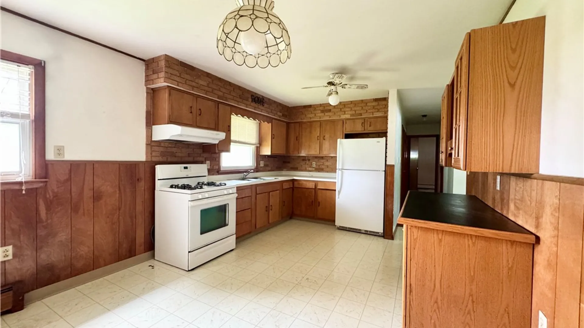 Property at 19 Meadowbrook Drive, Auburn, NY 13021 11