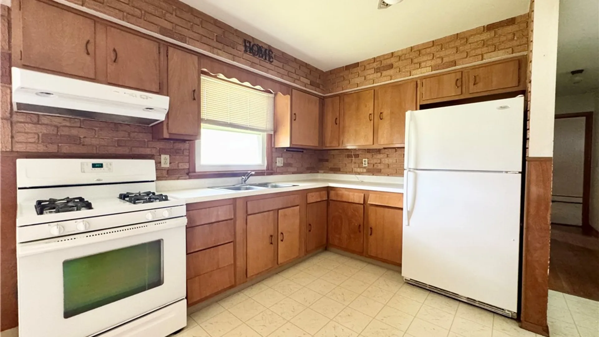 Property at 19 Meadowbrook Drive, Auburn, NY 13021 12