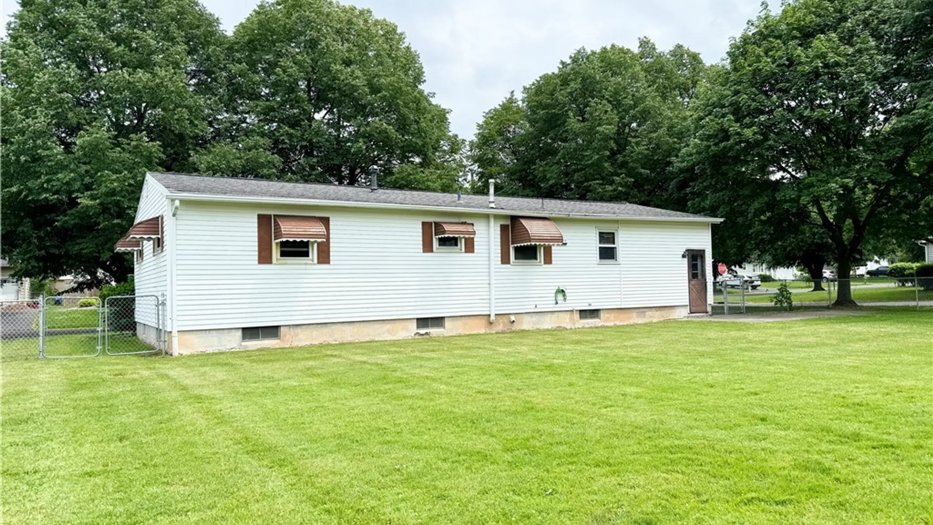 Property at 19 Meadowbrook Drive, Auburn, NY 13021 33