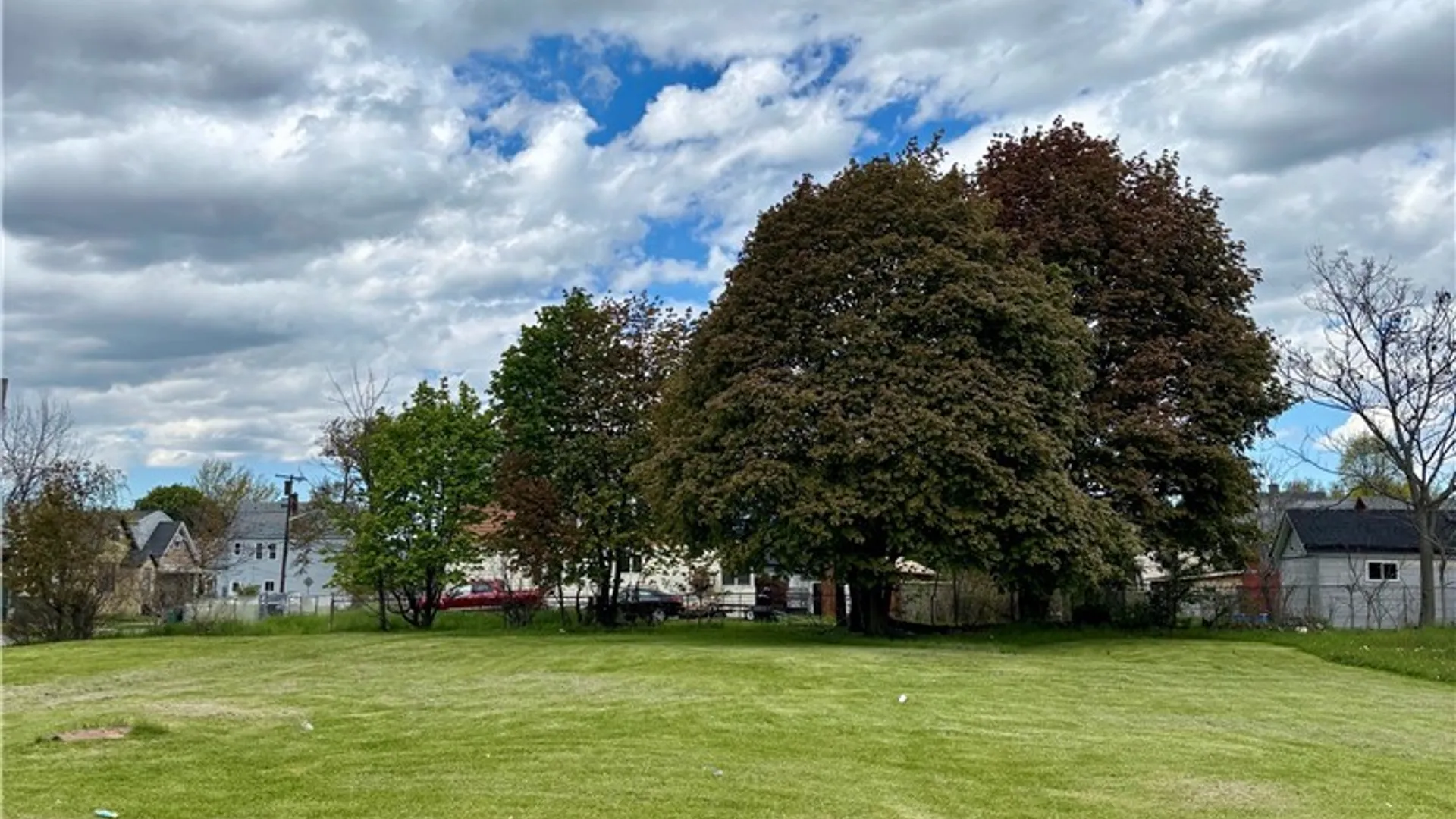 Property at 774 William St, Buffalo, NY 14206 2