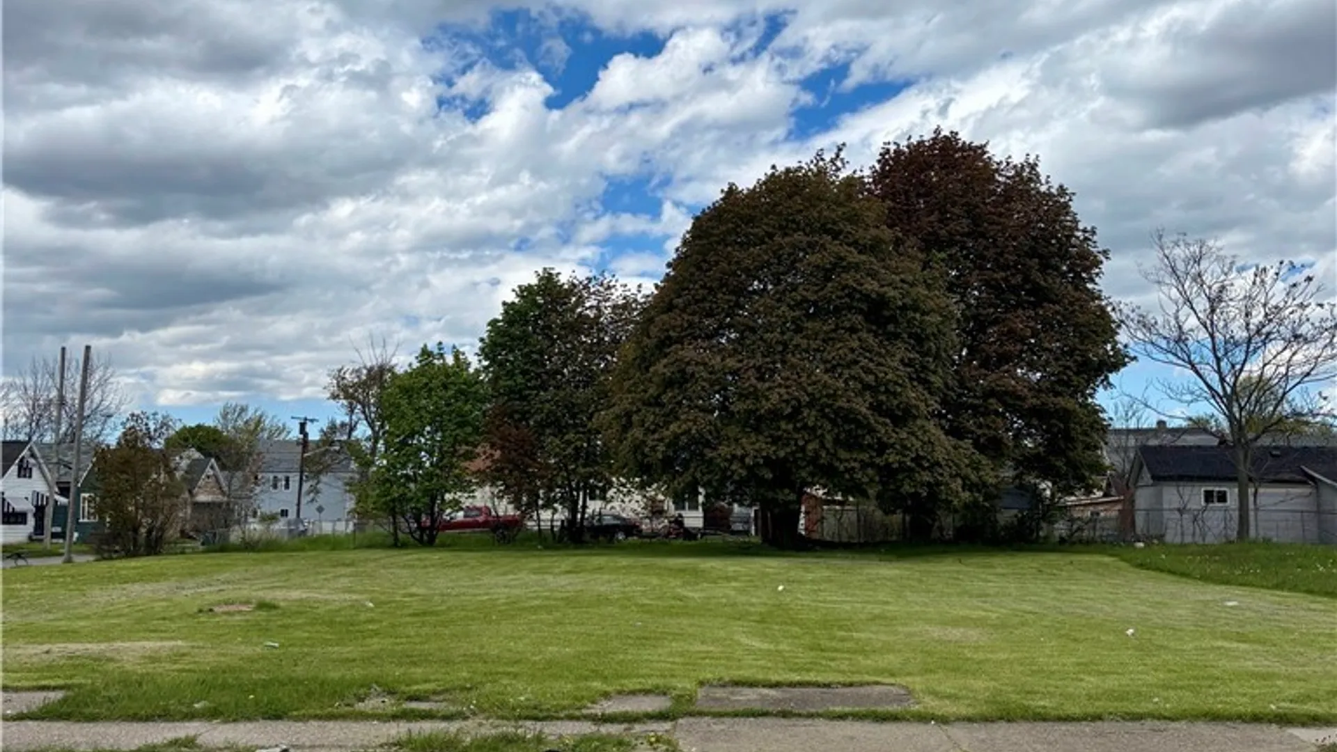 Property at 774 William St, Buffalo, NY 14206 3