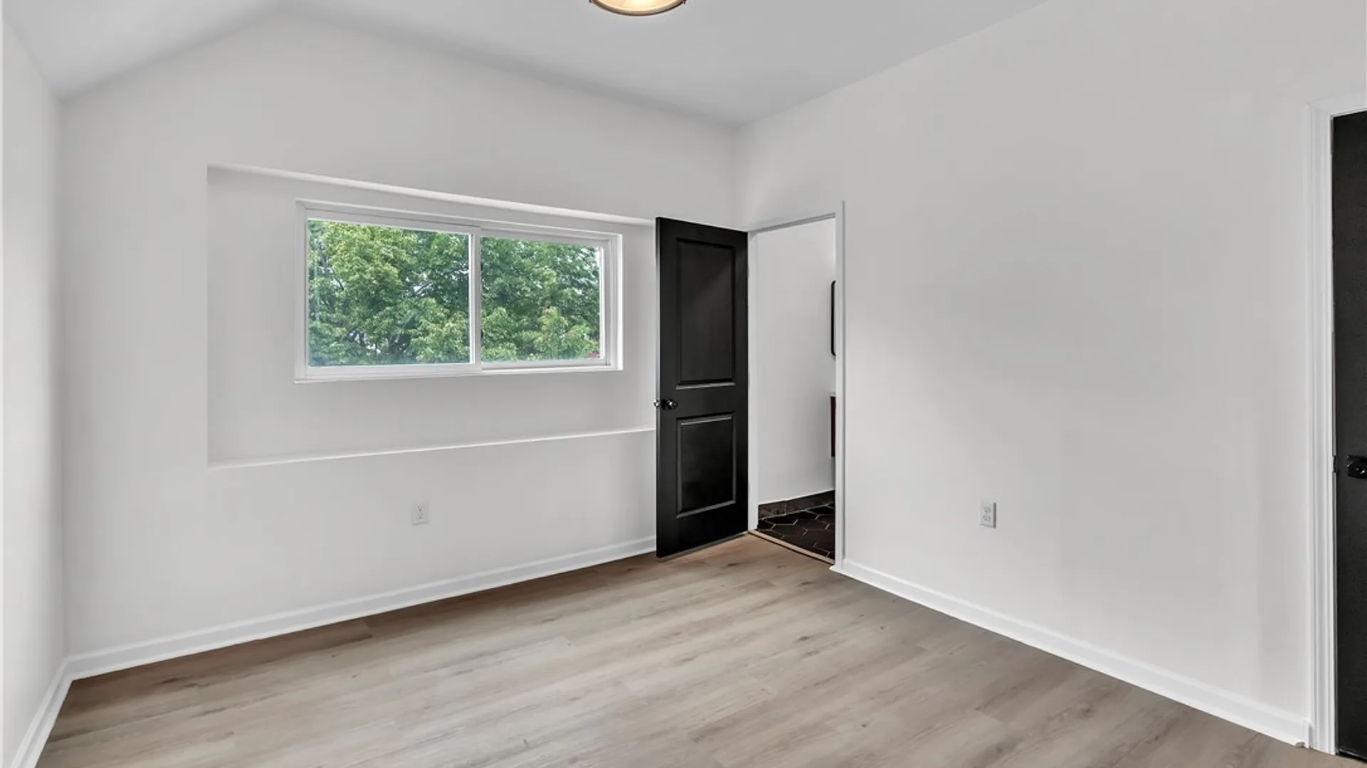 Property at 545 Niagara Street, Buffalo, NY 14201 5