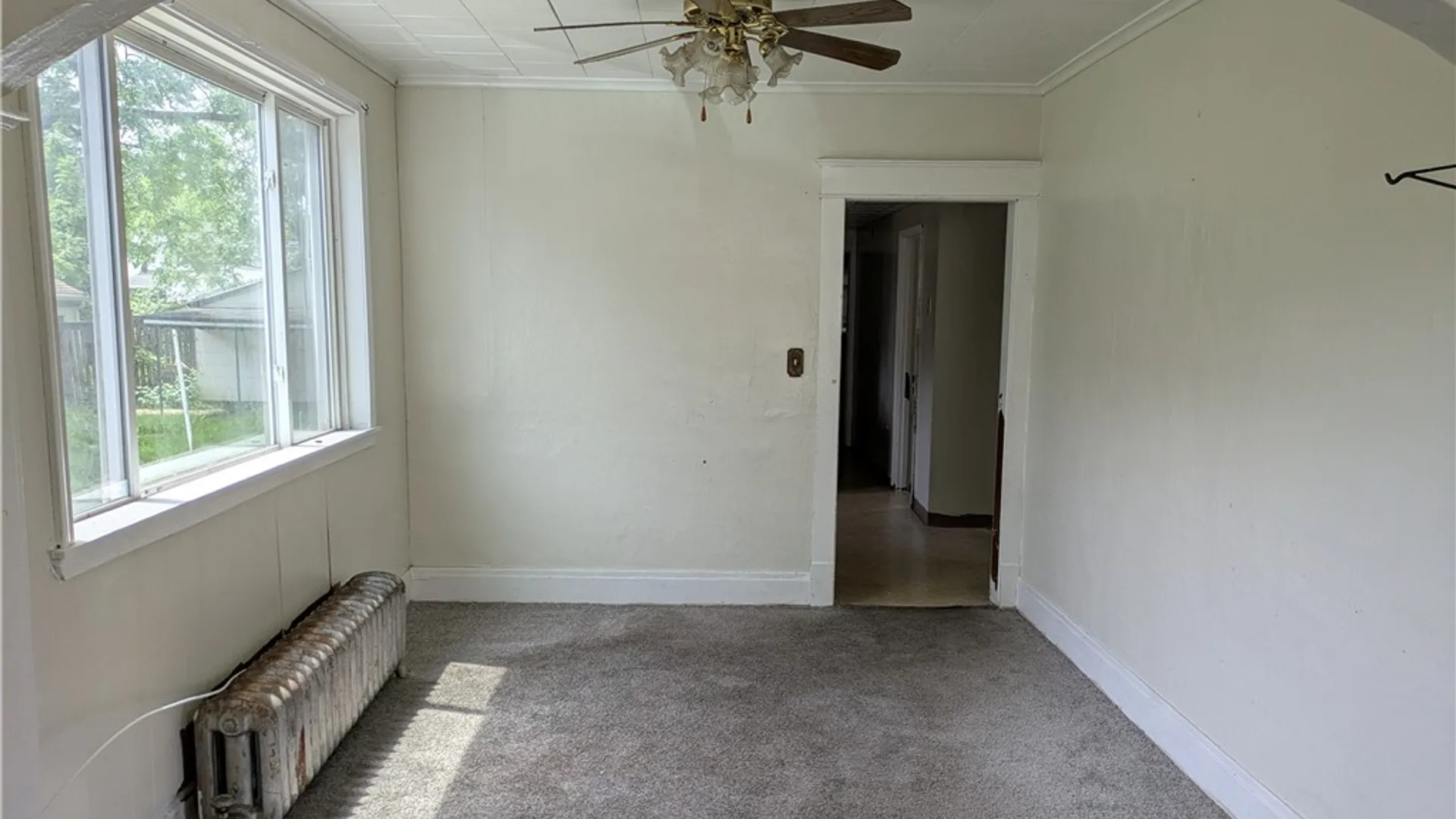 Property at 114 Manhattan Avenue, Buffalo, NY 14215 16