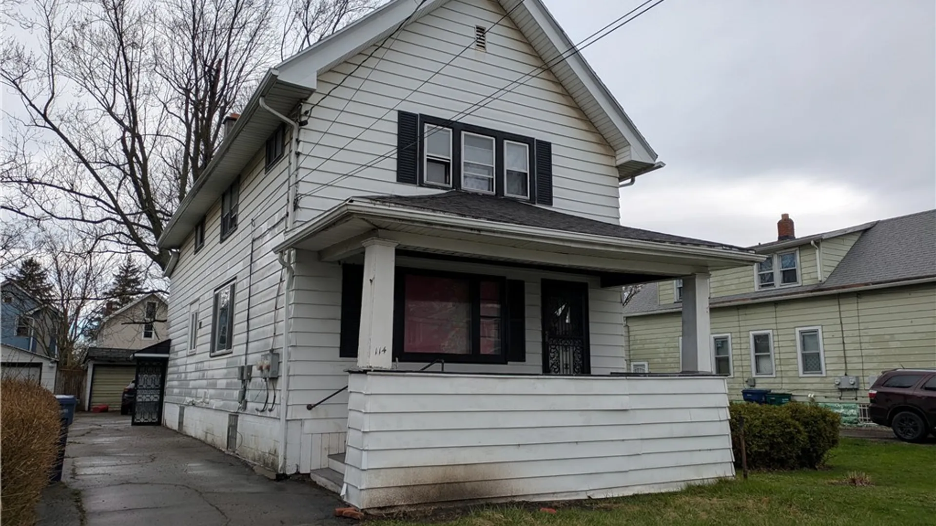 Property at 114 Manhattan Avenue, Buffalo, NY 14215 2