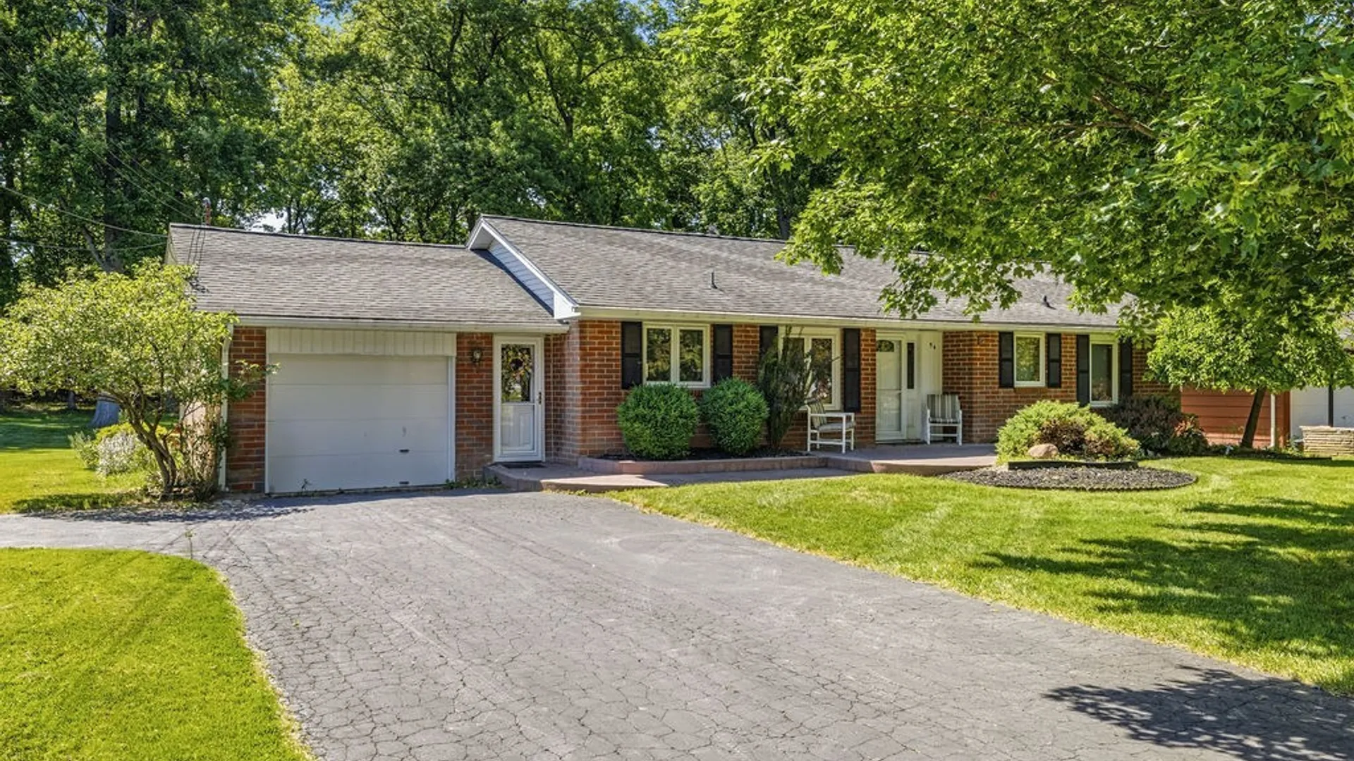Property at 54 Faahs Drive, Orchard Park, NY 14127 23