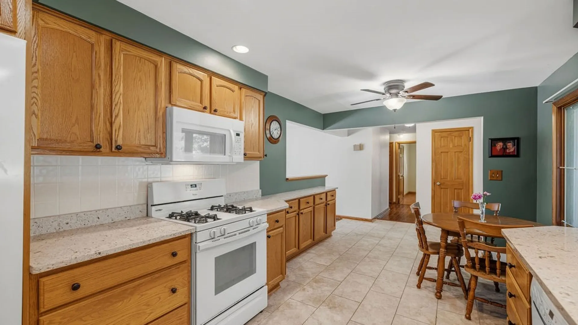 Property at 54 Faahs Drive, Orchard Park, NY 14127 6