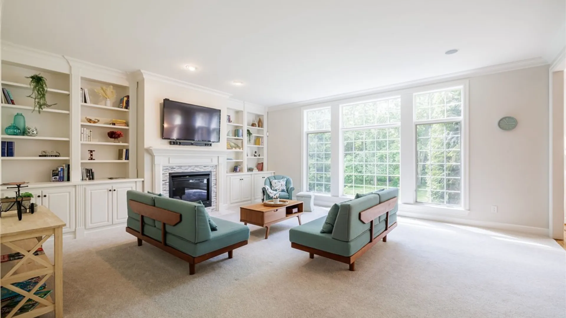 Property at 9 Harvest Glen, Pittsford, NY 14534 16