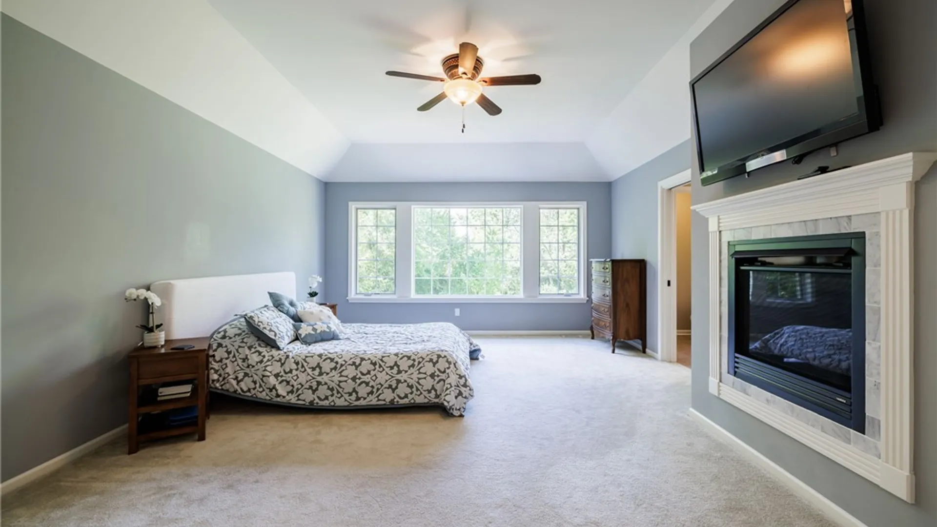Property at 9 Harvest Glen, Pittsford, NY 14534 18