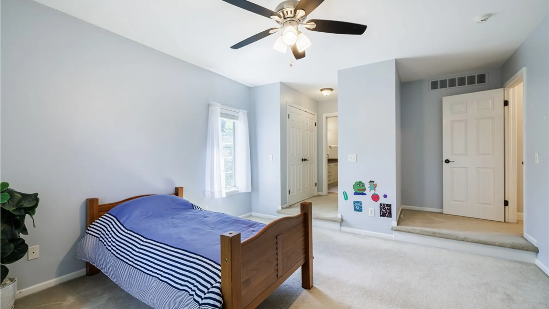 Property at 9 Harvest Glen, Pittsford, NY 14534 28