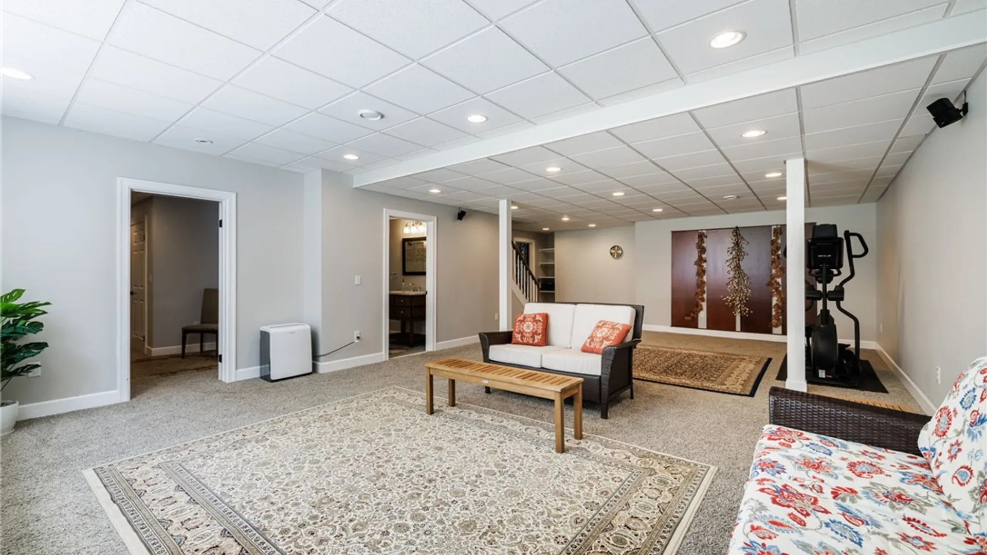 Property at 9 Harvest Glen, Pittsford, NY 14534 30