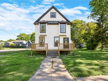 300 E North Canal Street, Lenox, NY 13032