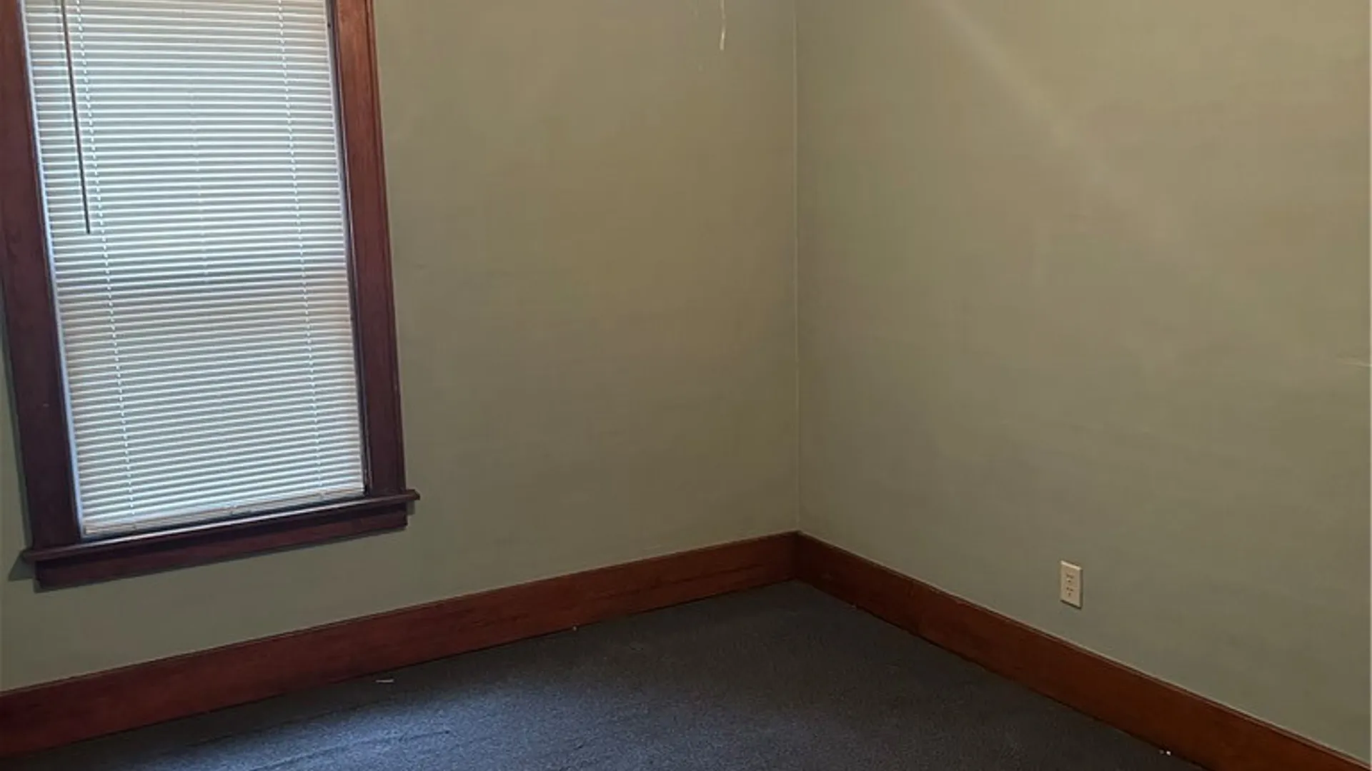 Property at 1029 Kellogg Avenue, Utica, NY 13502 12