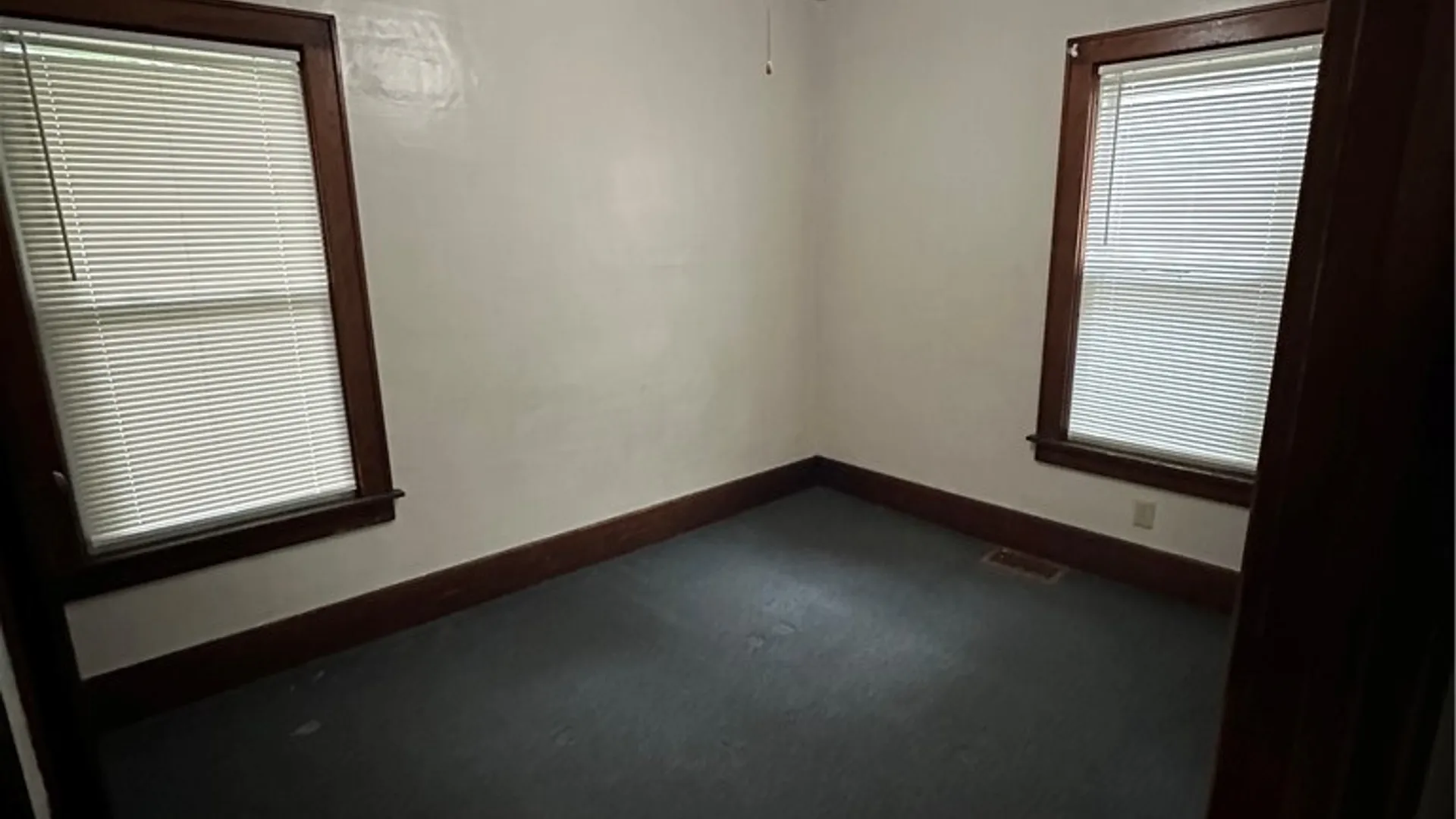 Property at 1029 Kellogg Avenue, Utica, NY 13502 15