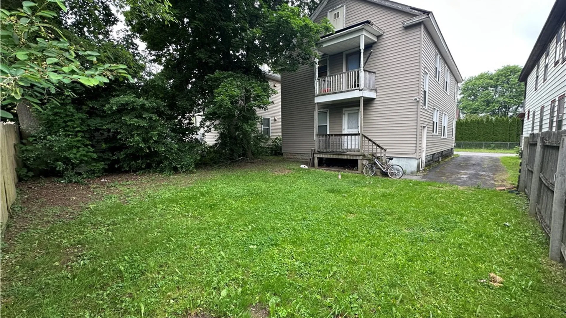 Property at 1029 Kellogg Avenue, Utica, NY 13502 8