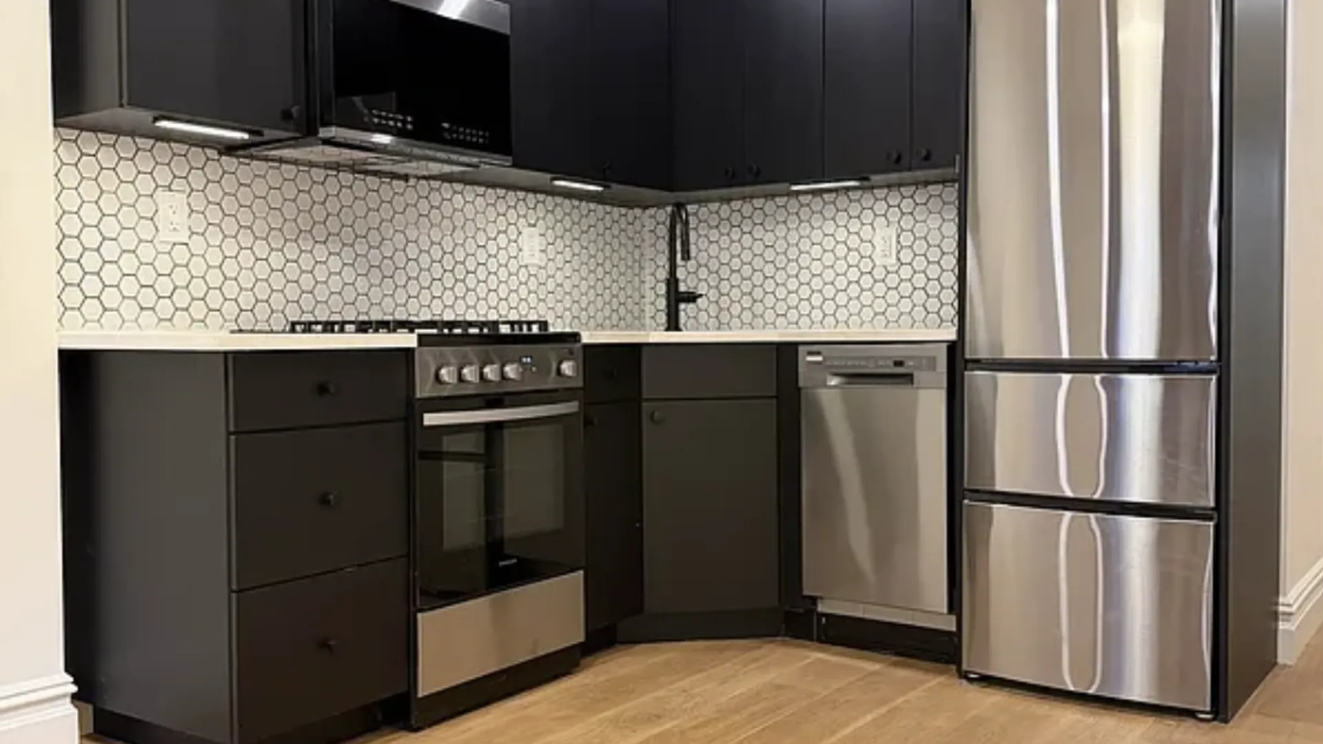Property at 409 Bainbridge St, Brooklyn, NY 11233 10