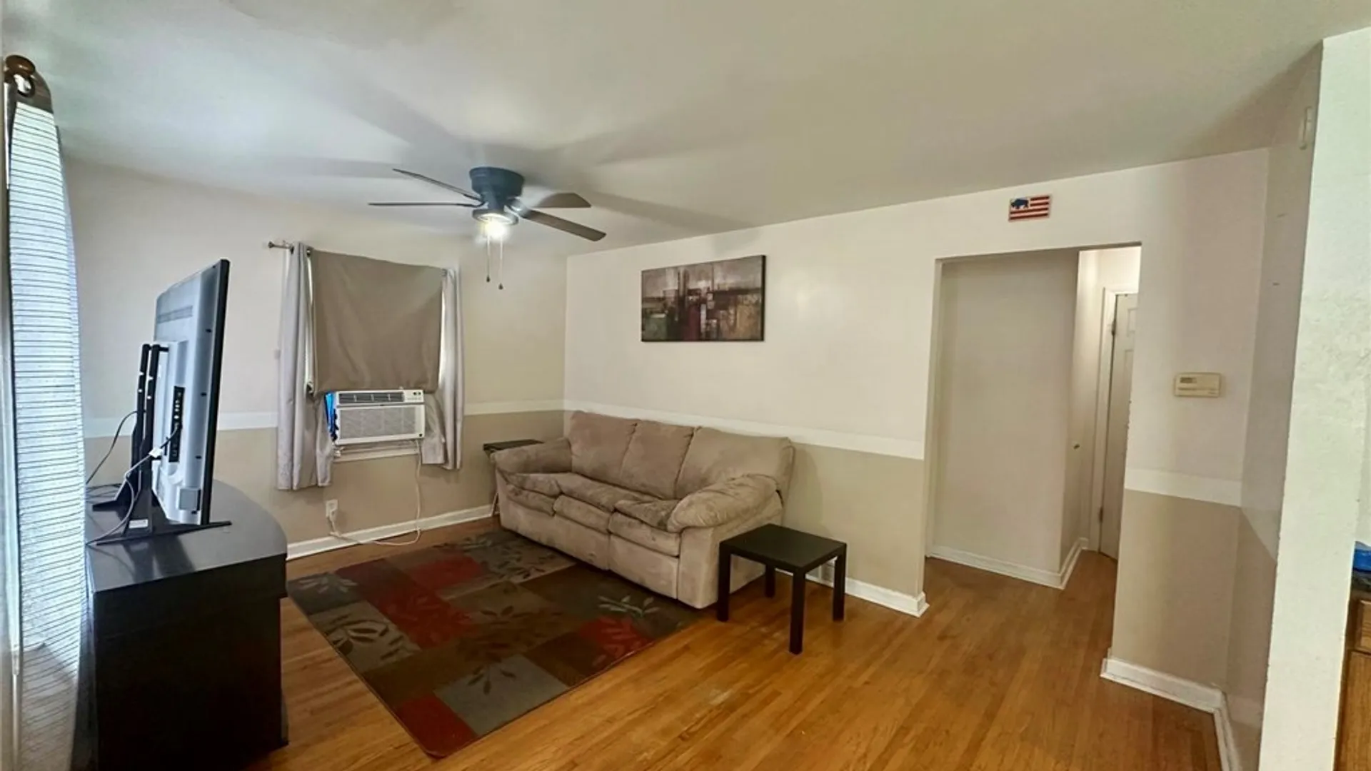 Property at 20 Warren Avenue, West Seneca, NY 14224 2