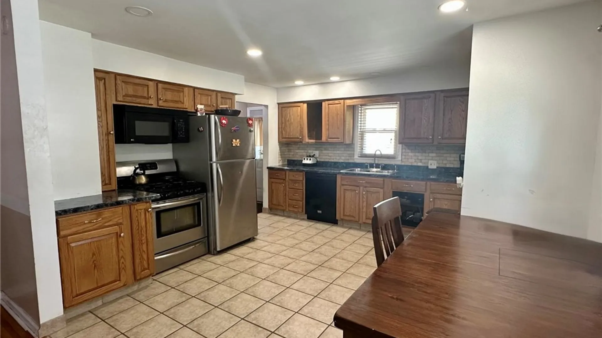Property at 20 Warren Avenue, West Seneca, NY 14224 4