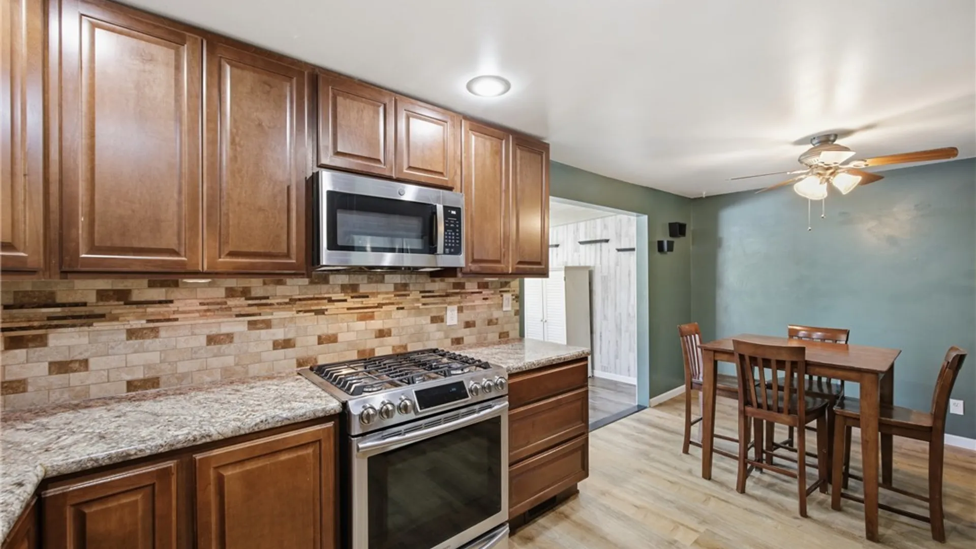 Property at 6930 Academy Lane, Lockport Town, NY 14094 12