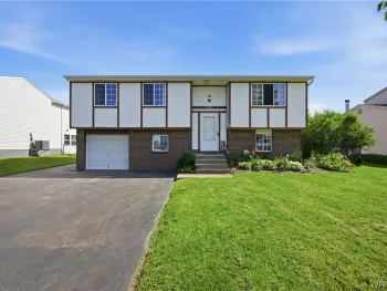 Property at 6930 Academy Lane, Lockport Town, NY 14094