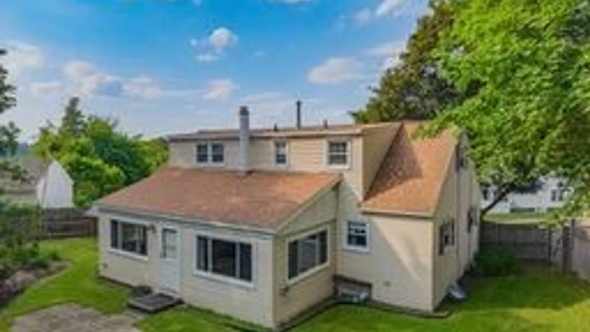 Property at 155 VIEAU Drive, Syracuse, NY 13207 4