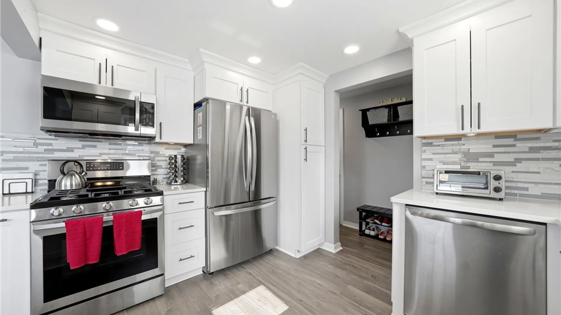 Property at 72 Arcade Avenue, Amherst, NY 14226 17