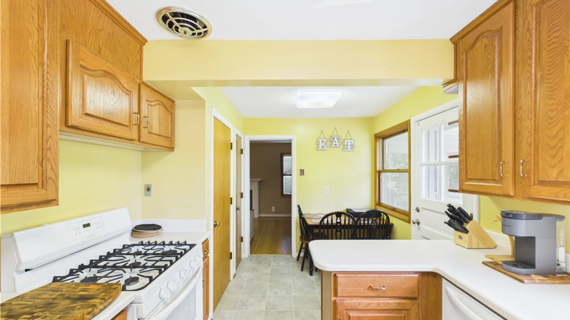 Property at 10 Southwick Drive, Webster, NY 14580 15