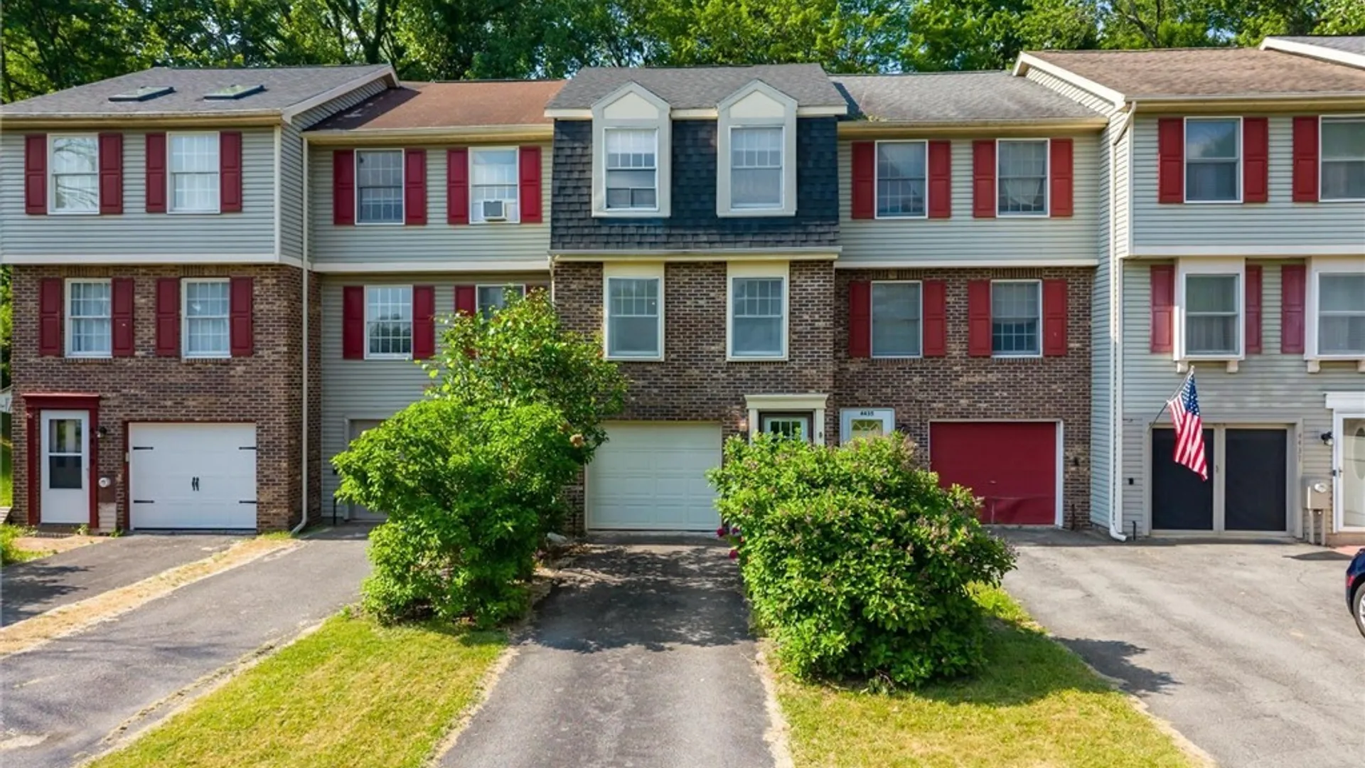 Property at 4433 Heritage Drive, Clay, NY 13090 4