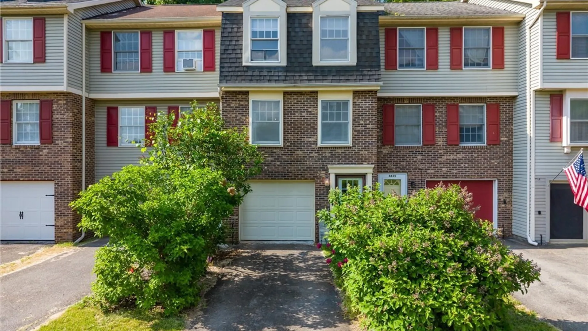 Property at 4433 Heritage Drive, Clay, NY 13090 5