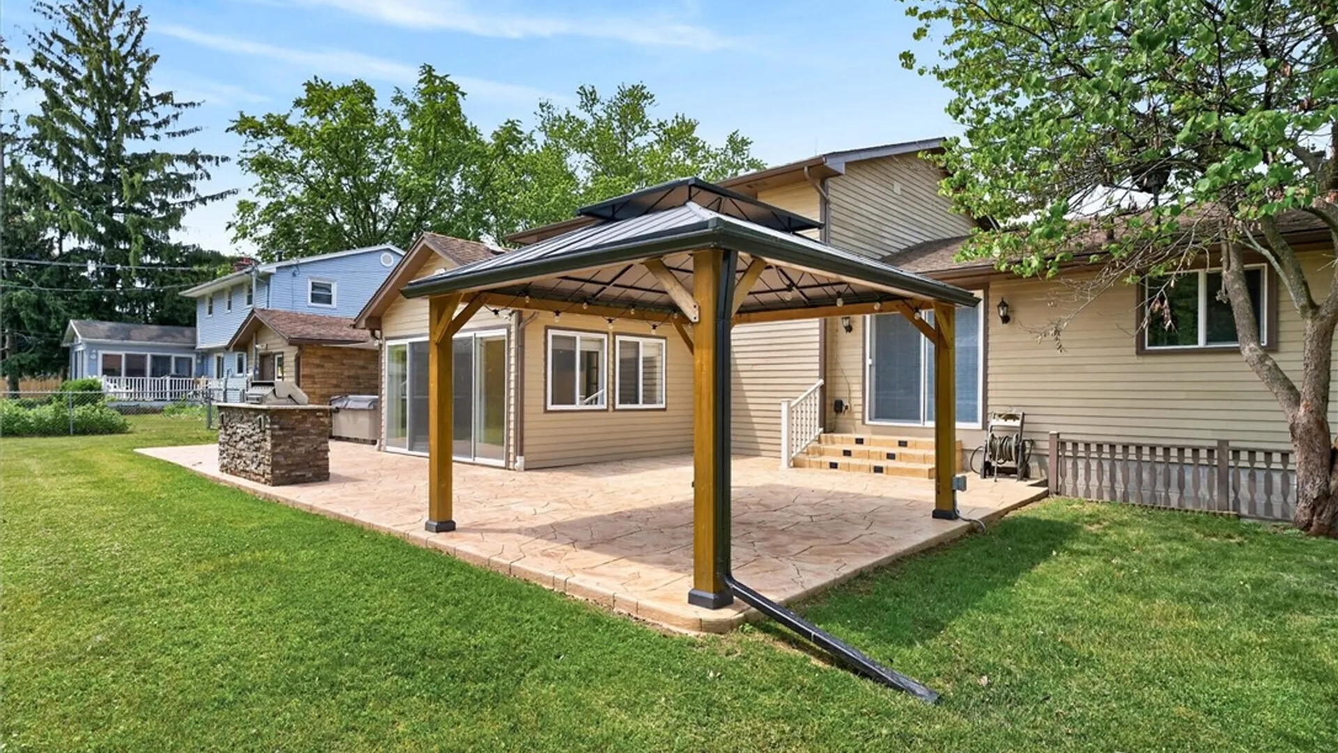 Property at 94 Mascot Drive, Greece, NY 14626 5
