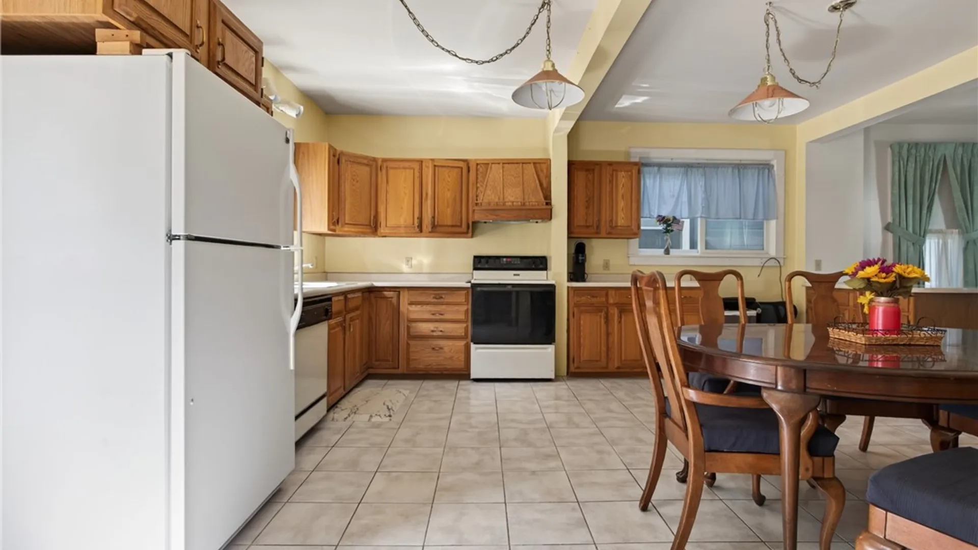Property at 9 Pine Street, Oneonta, NY 13820 3