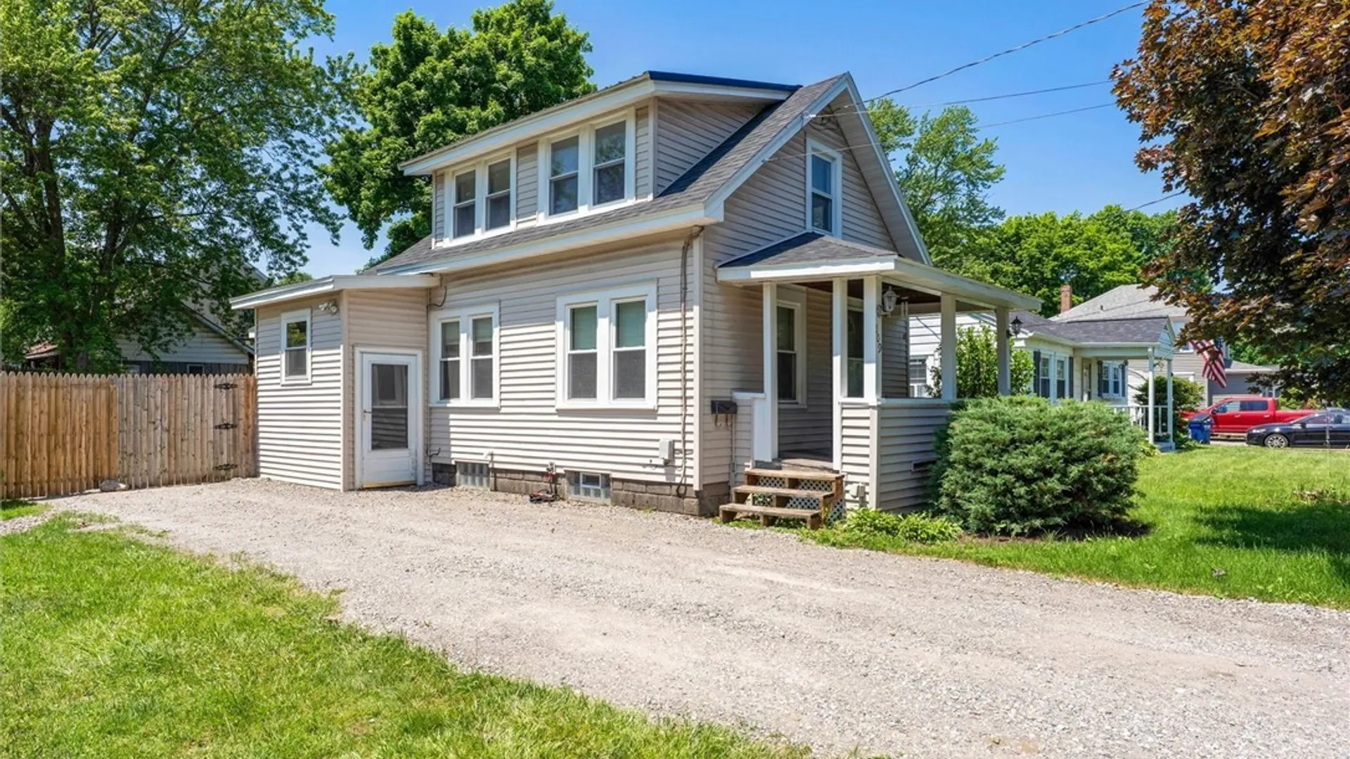 Property at 109 Germania Avenue, Camillus, NY 13219 3