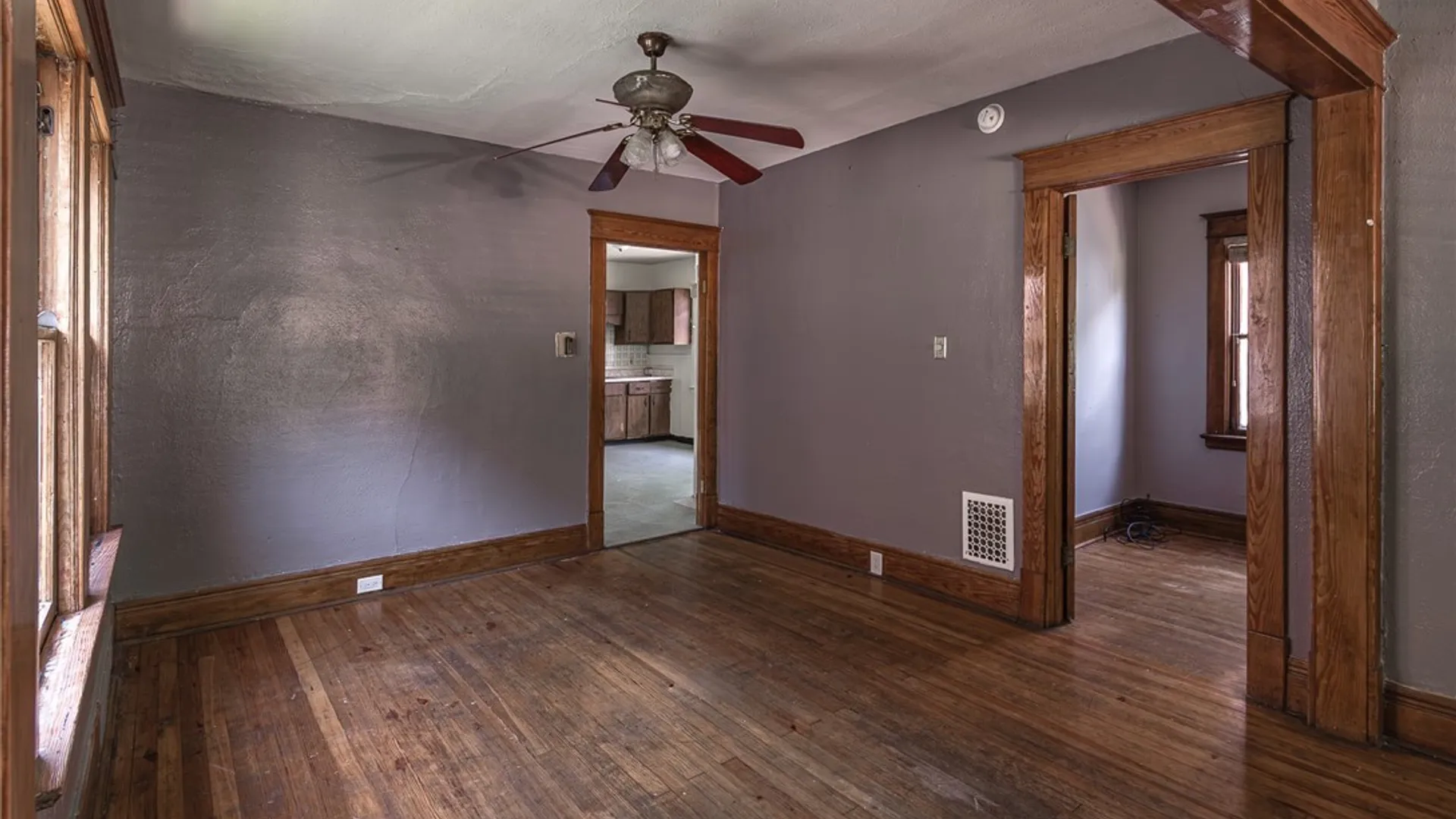 Property at 32 Schuele Avenue, Buffalo, NY 14215 10