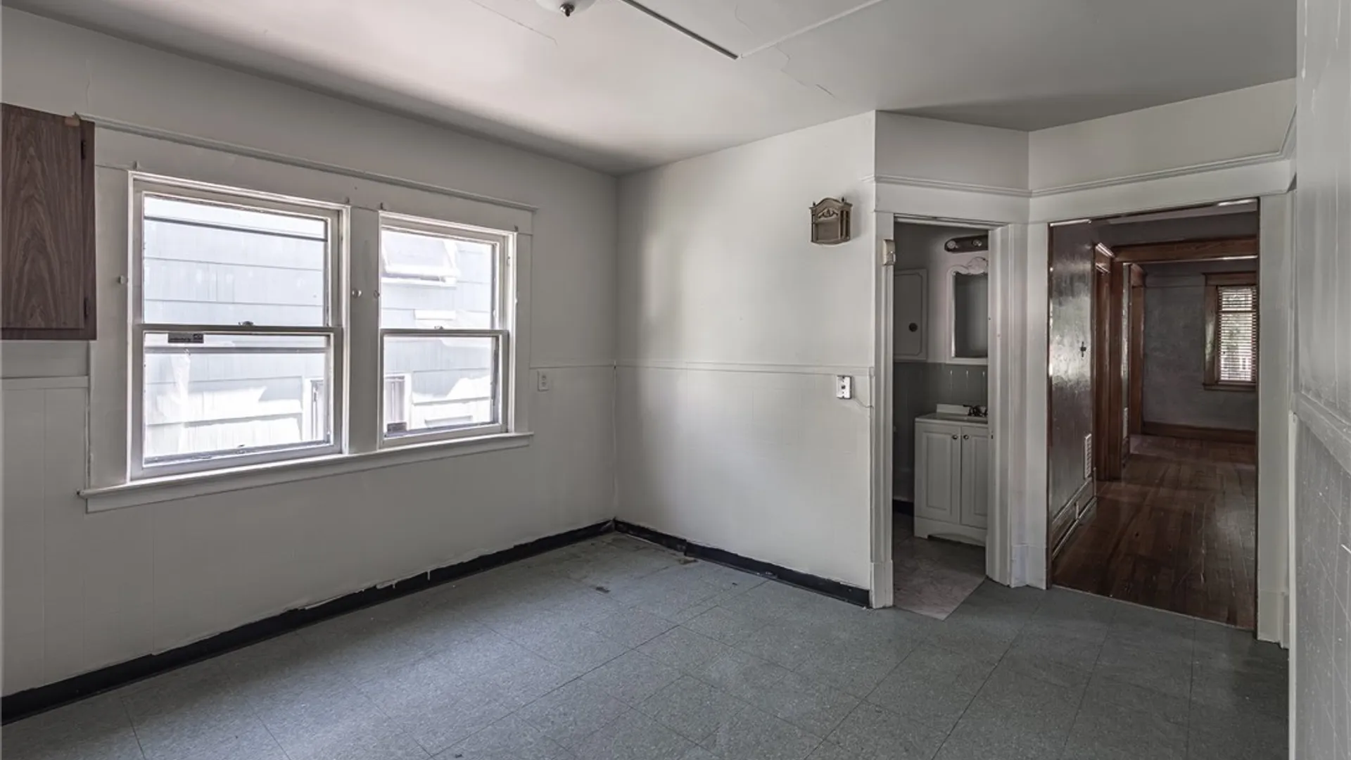 Property at 32 Schuele Avenue, Buffalo, NY 14215 17