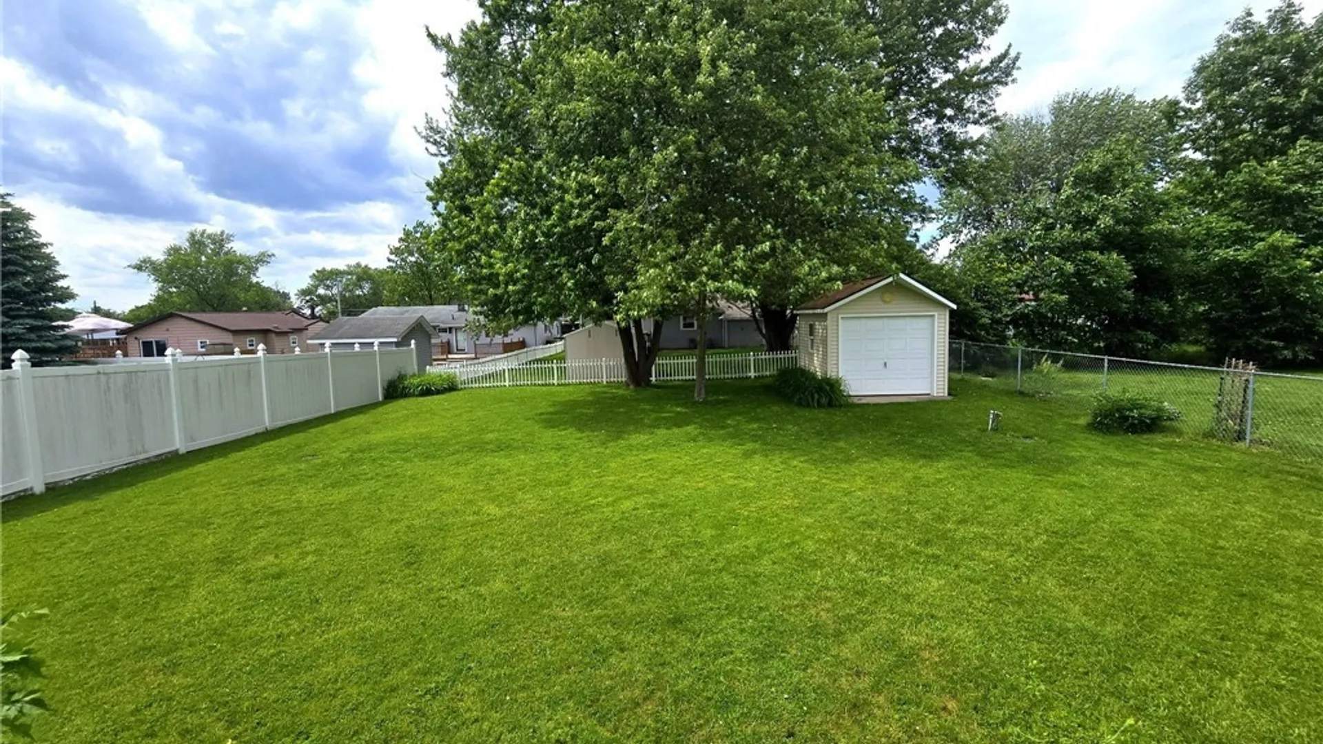 Property at 119 Gale Avenue, Salina, NY 13088 3