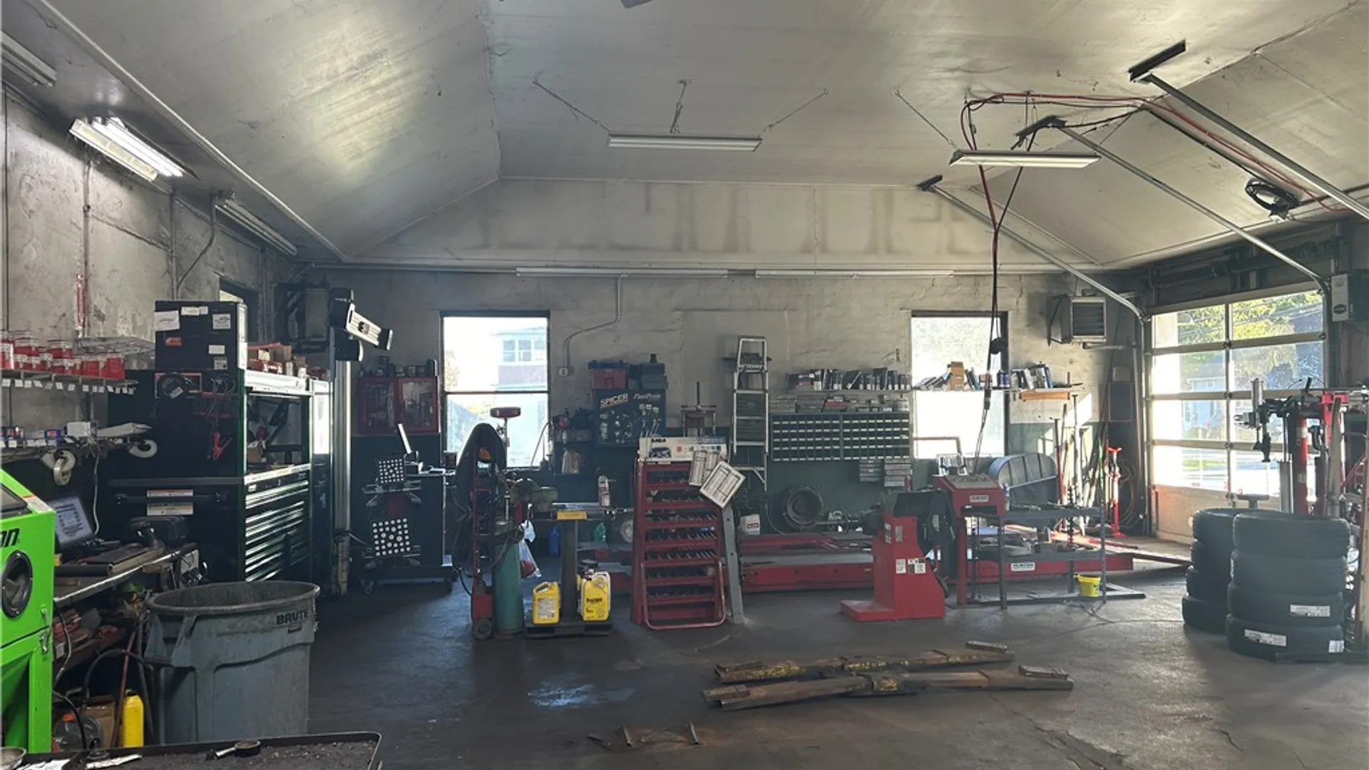 Property at 1430 Ridge Rd, Webster, NY 14580 4