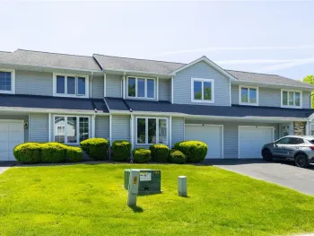 Property at 6 Chenin Run, Perinton, NY 14450