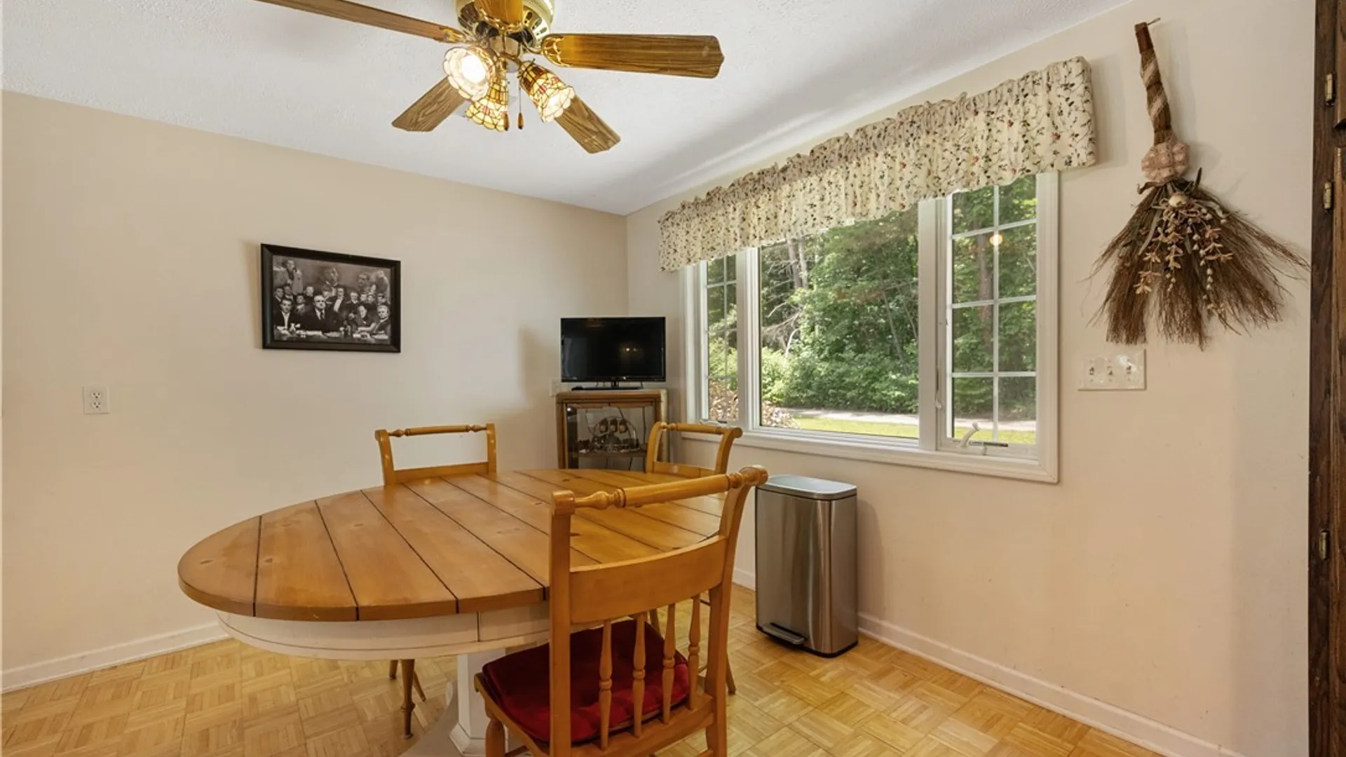 Property at 6 Snogles Lane, Lysander, NY 13027 10